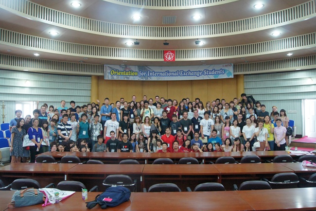 Orientation for Fall 2011 Exchange students 形象.